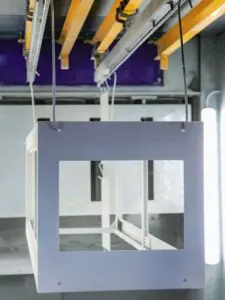 Sandblasting a component